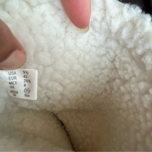 Airwalk White Fur-Lined Winter Boots - Picture 9 of 16